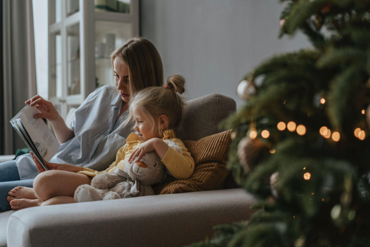 Light Up the Holidays with the Perfect Pre-Lit Tree